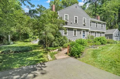 265 Old Oaken Bucket Rd 1