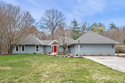 11 Brentwood Way 1