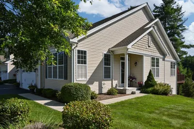 47 Herrick Drive #47 1