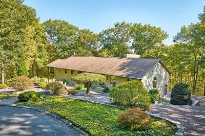 72 Crooked Ledge Rd 1