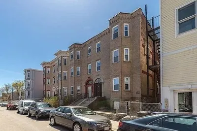 7 Forbes St #1