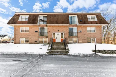 82 Boylston Ln #21