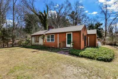 62 Wild Harbor Rd