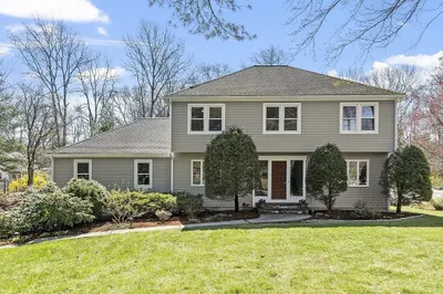 27 Buckmaster Dr