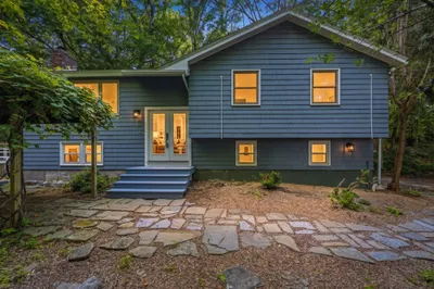 7 Hillcrest Dr 1