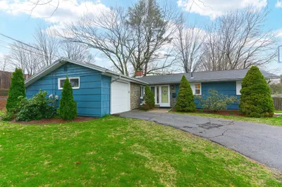 4 Rosslare Rd