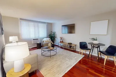 21 Staples Ave #26