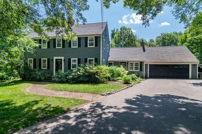 132 Pelham Island Rd 1