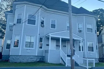 320-322 Ames St 1