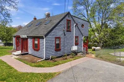 609 Willard St 1