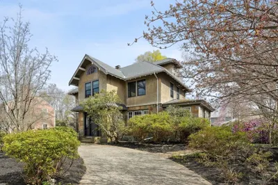 61 Warren Ave 1