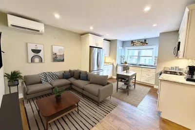 266 Lexington St #1