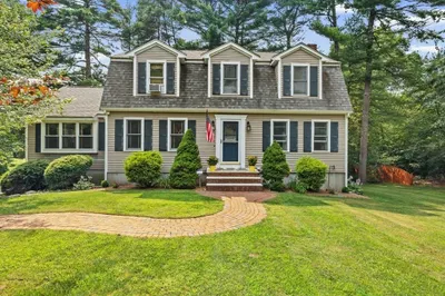 143 Erin Rd