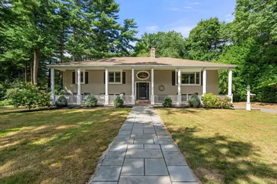 19 Stanford Drive 1