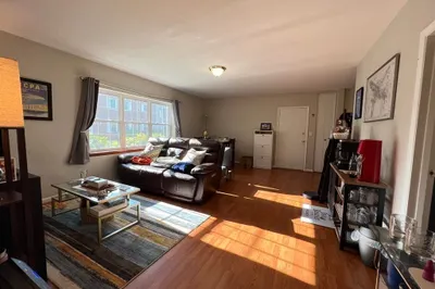 18 Lake Shore Ct #2