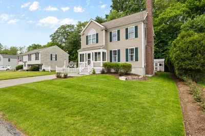 37 Railroad Ave