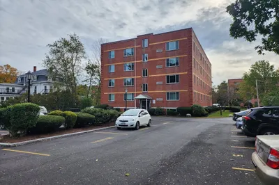 125 Pleasant St #203