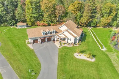 8 Fitch Farm Way 1