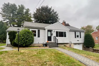 12 Azalea Dr