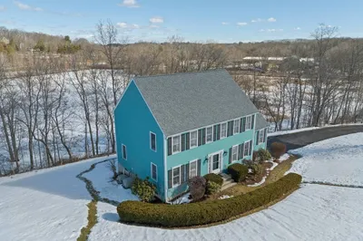 4 Brentwood Dr 1