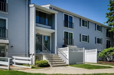 8 Village Way #10 1