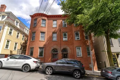 35 Mead St #3 1