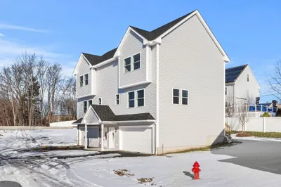 9 Newburg Street #9 1