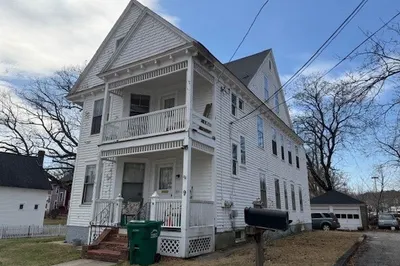 9 Willow Street