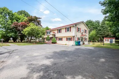 37 Locust St 1
