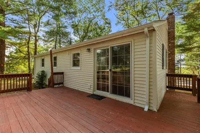 105 Pond St 1