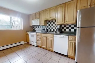 50 Bryon Rd #6 1