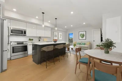 321 W Broadway #6