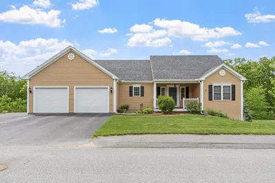 38 Hemlock Rd