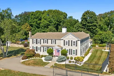 17 Common St 1