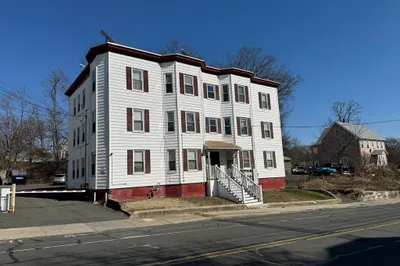 186 Grattan St 1