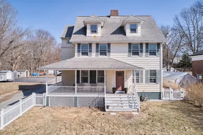 530 Fall River Ave 1