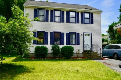 16 Lamplighter Lane #16