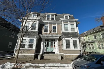 25 Andrew Street #3 1