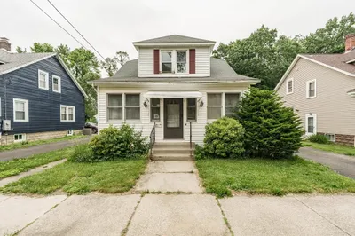 71 Daviston St