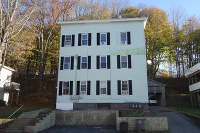 234 Pine St