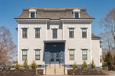 46 Union St #8 1
