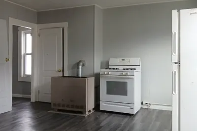 137 Fifth St #2N 1