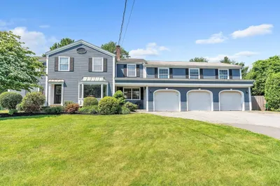 4 Edison Dr 1