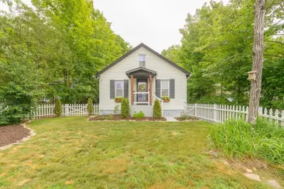 40 Kingman St 1