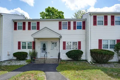 50 Arnold Ave #50 1