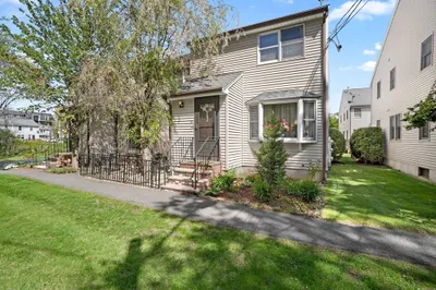 18r Reservoir St #10 1