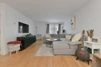 1321 Worcester Rd #202 1