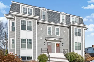 364 Neponset Ave #2