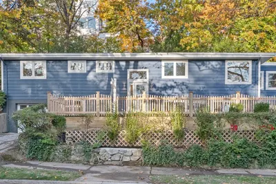 103 Wallis Rd 1
