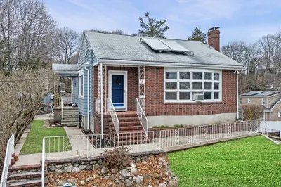 504 Loring Ave